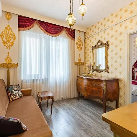 Charming Designed Isztambul